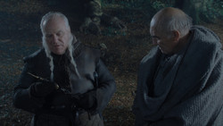 extant_GameOfThrones_1x02-TheKingsroad_3784