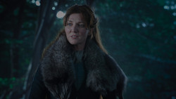 extant_GameOfThrones_1x02-TheKingsroad_3835