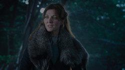extant_GameOfThrones_1x02-TheKingsroad_3836