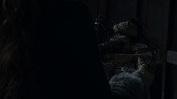 extant_GameOfThrones_1x02-TheKingsroad_3932
