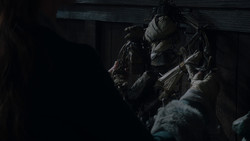 extant_GameOfThrones_1x02-TheKingsroad_3936