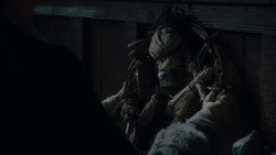 extant_GameOfThrones_1x02-TheKingsroad_3938