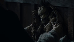 extant_GameOfThrones_1x02-TheKingsroad_3939
