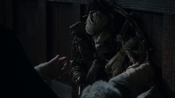 extant_GameOfThrones_1x02-TheKingsroad_3942
