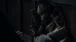 extant_GameOfThrones_1x02-TheKingsroad_3943