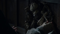 extant_GameOfThrones_1x02-TheKingsroad_3944