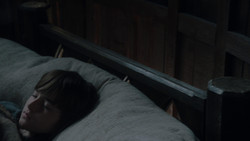 extant_GameOfThrones_1x02-TheKingsroad_3950