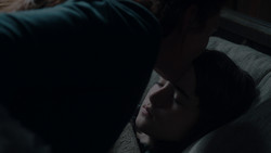 extant_GameOfThrones_1x02-TheKingsroad_3992