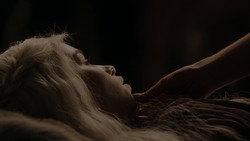 extant_GameOfThrones_1x02-TheKingsroad_4020