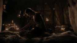 extant_GameOfThrones_1x02-TheKingsroad_4030