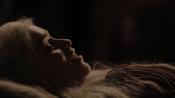 extant_GameOfThrones_1x02-TheKingsroad_4050
