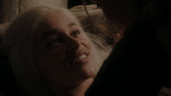 extant_GameOfThrones_1x02-TheKingsroad_4087