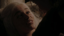 extant_GameOfThrones_1x02-TheKingsroad_4088