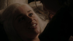 extant_GameOfThrones_1x02-TheKingsroad_4090