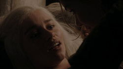 extant_GameOfThrones_1x02-TheKingsroad_4092