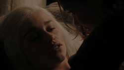extant_GameOfThrones_1x02-TheKingsroad_4094