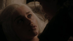 extant_GameOfThrones_1x02-TheKingsroad_4100