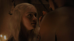 extant_GameOfThrones_1x02-TheKingsroad_4318