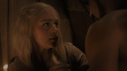 extant_GameOfThrones_1x02-TheKingsroad_4329