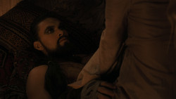 extant_GameOfThrones_1x02-TheKingsroad_4370