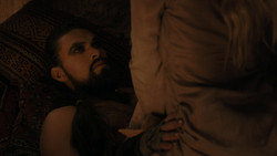 extant_GameOfThrones_1x02-TheKingsroad_4372
