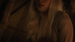 extant_GameOfThrones_1x02-TheKingsroad_4386