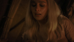 extant_GameOfThrones_1x02-TheKingsroad_4388