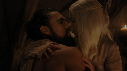 extant_GameOfThrones_1x02-TheKingsroad_4417