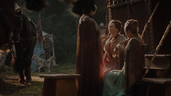 extant_GameOfThrones_1x02-TheKingsroad_4473