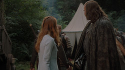 extant_GameOfThrones_1x02-TheKingsroad_4552