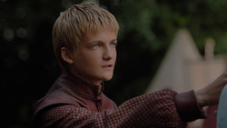 extant_GameOfThrones_1x02-TheKingsroad_4591