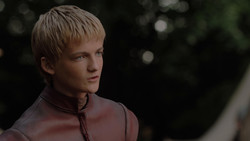 extant_GameOfThrones_1x02-TheKingsroad_4598