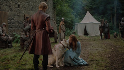 extant_GameOfThrones_1x02-TheKingsroad_4629