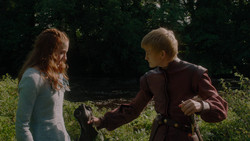 extant_GameOfThrones_1x02-TheKingsroad_4662