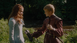 extant_GameOfThrones_1x02-TheKingsroad_4678