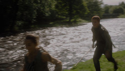 extant_GameOfThrones_1x02-TheKingsroad_4710