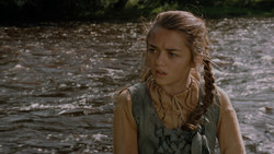 extant_GameOfThrones_1x02-TheKingsroad_4734