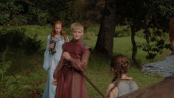 extant_GameOfThrones_1x02-TheKingsroad_4740