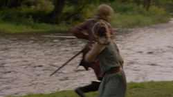 extant_GameOfThrones_1x02-TheKingsroad_4844