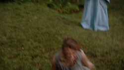 extant_GameOfThrones_1x02-TheKingsroad_4846