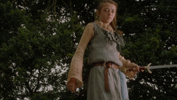 extant_GameOfThrones_1x02-TheKingsroad_4867