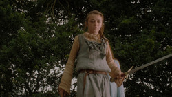 extant_GameOfThrones_1x02-TheKingsroad_4868