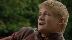 extant_GameOfThrones_1x02-TheKingsroad_4876