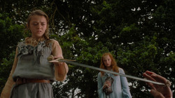 extant_GameOfThrones_1x02-TheKingsroad_4886