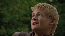 extant_GameOfThrones_1x02-TheKingsroad_4889
