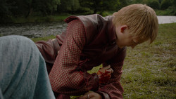 extant_GameOfThrones_1x02-TheKingsroad_4926