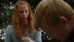 extant_GameOfThrones_1x02-TheKingsroad_4937