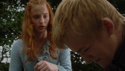 extant_GameOfThrones_1x02-TheKingsroad_4939