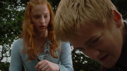 extant_GameOfThrones_1x02-TheKingsroad_4940