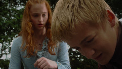 extant_GameOfThrones_1x02-TheKingsroad_4941